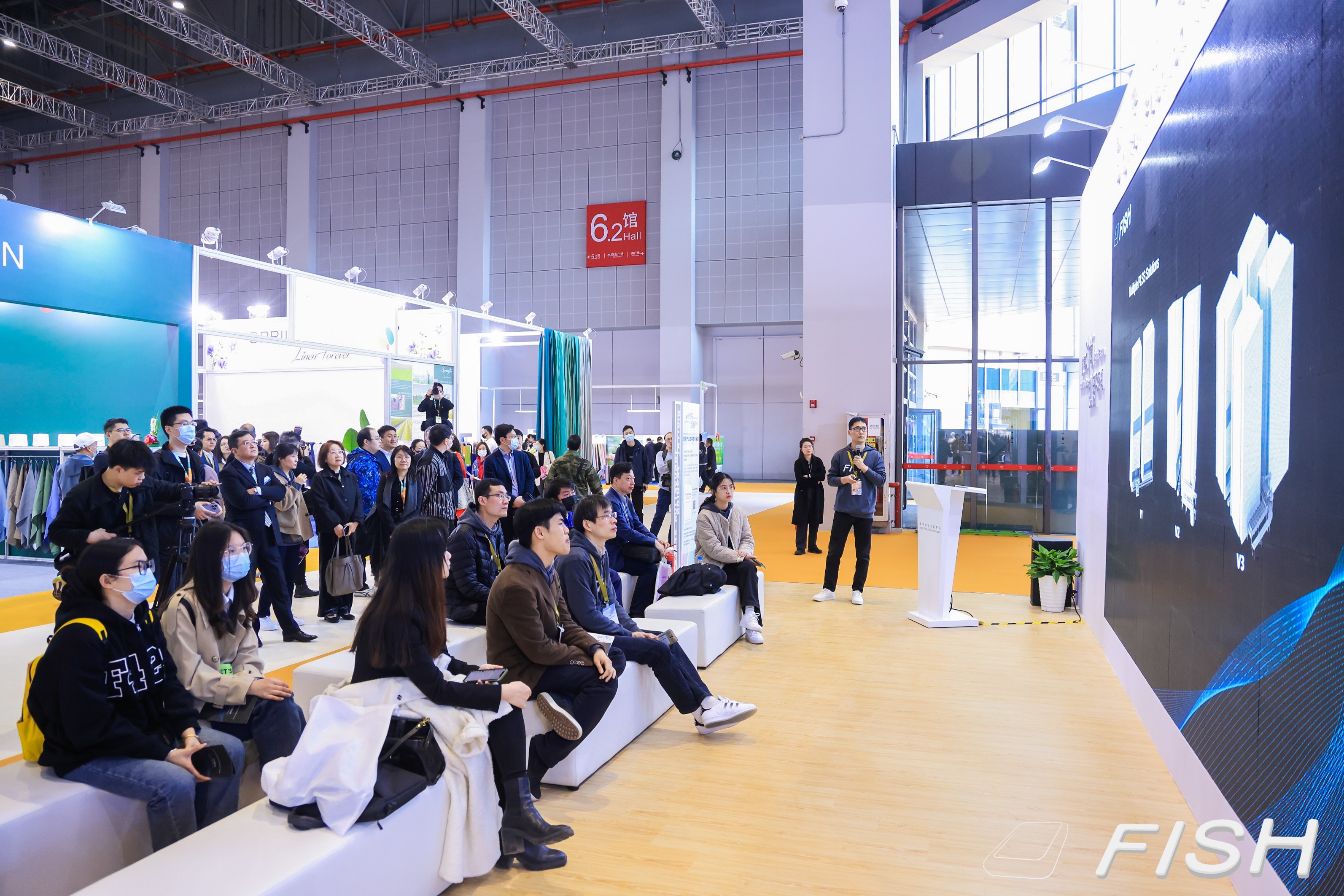 破解紡織品管理難題,同行智慧科技亮出織物搜索“真功夫”!