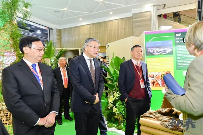 躍新永續 生態時尚--2023海寧中國國際皮革毛皮時裝面輔料展，匯聚可持續發展潮力量