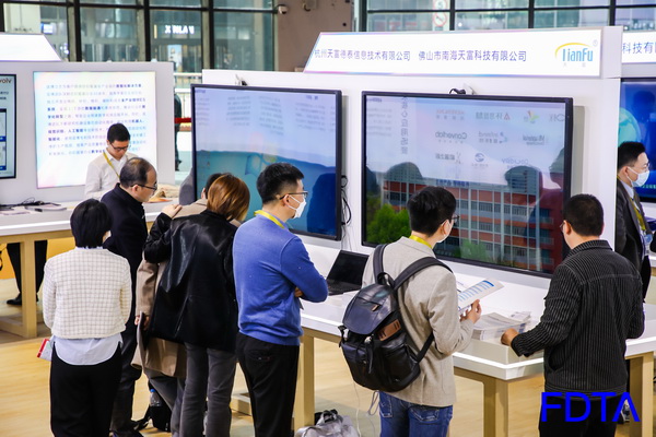 Digital Fashion數字時尚創新空間打造交互新體驗