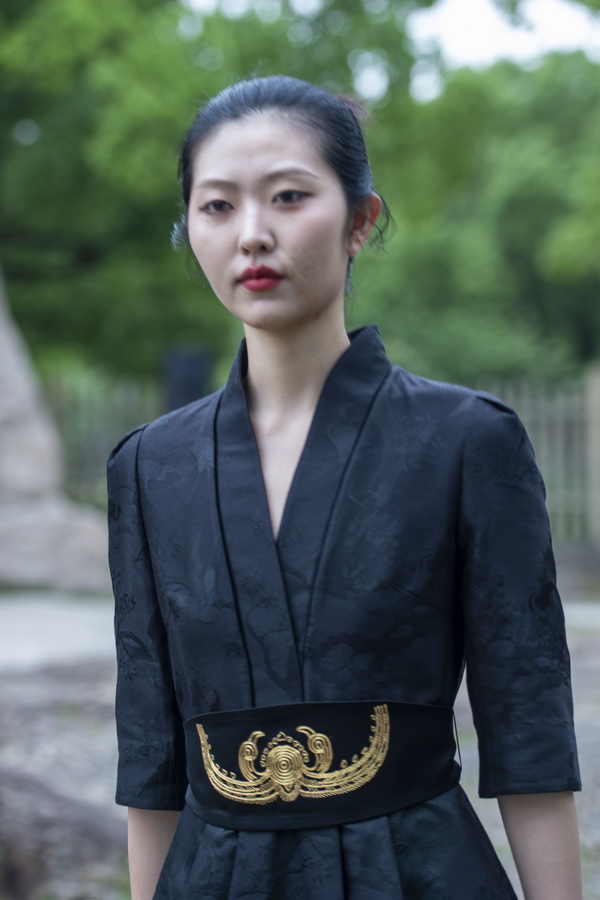 “CHOICE YIN”驚艷河姆渡,演繹遠古文明與現代時尚與的對話