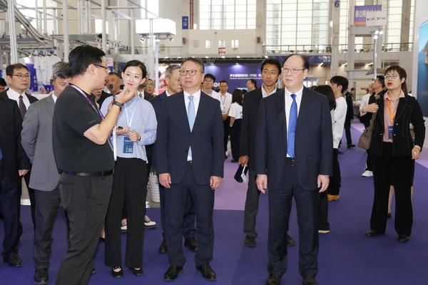 &ldquo;潮涌東方、風(fēng)尚寧波&rdquo;--2023寧波時(shí)尚節(jié)暨第27屆寧波國際服裝節(jié)盛大啟幕