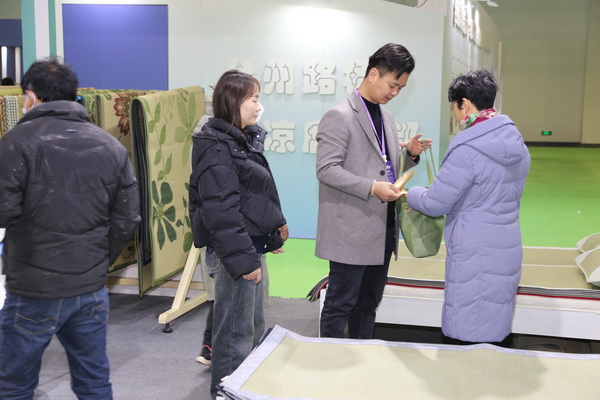 傳承與創新，&ldquo;瑤草&rdquo;家居首次參加夏博會，倍受追捧