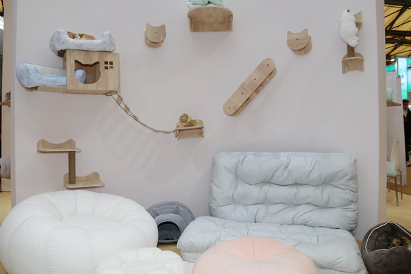 眾地家紡發力寵物用品，華交會上倍受關注