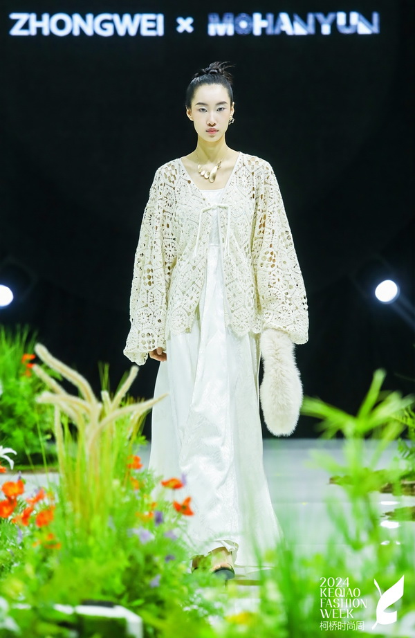 虛室生白·2024SS ZHONGWEI & MOHANYUN聯合發布會