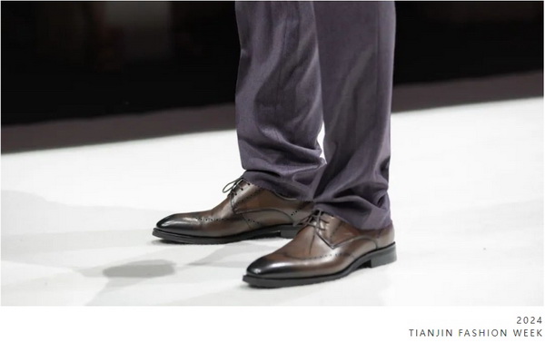 致力于打造民族定制品牌!艾思萊薩新品在天津時裝周圓滿發(fā)布