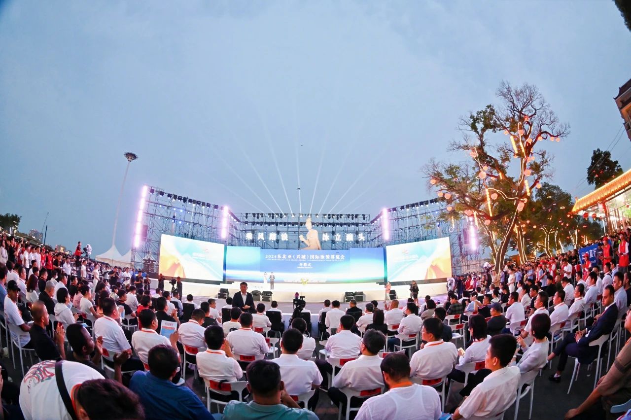 “泳”動興城!2024東北亞(興城)國際泳裝博覽會開幕