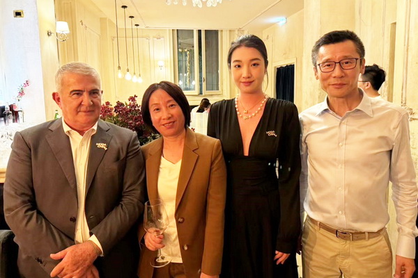 昭奈華裕閃耀米蘭，共繪中意時尚融合新篇章