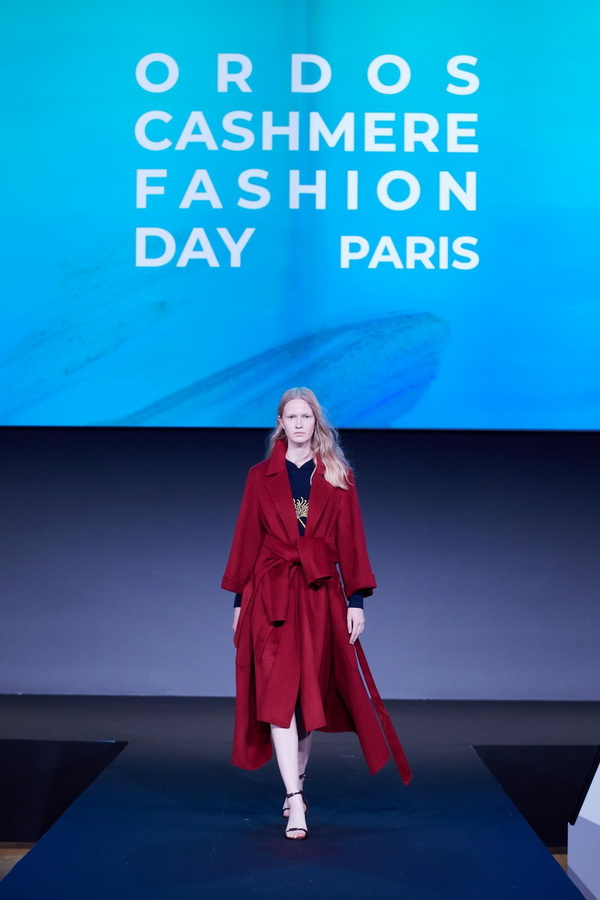 乘風馭海，踏浪而升，鄂爾多斯市羊絨時尚日強勢登陸巴黎時裝周