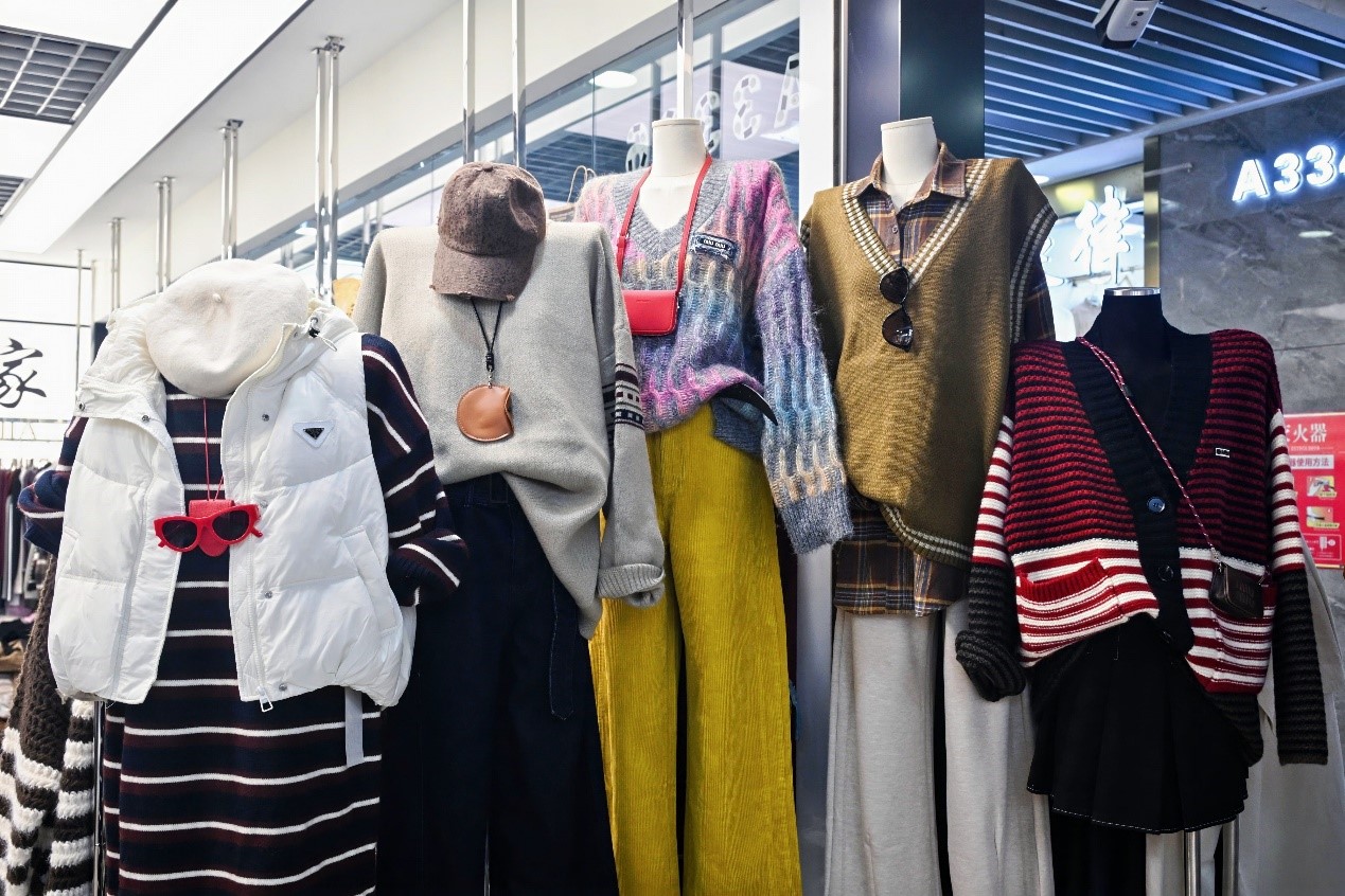 北緯40度再現百強海城新質崛起,數智服尚續寫霓裳西柳電商傳奇