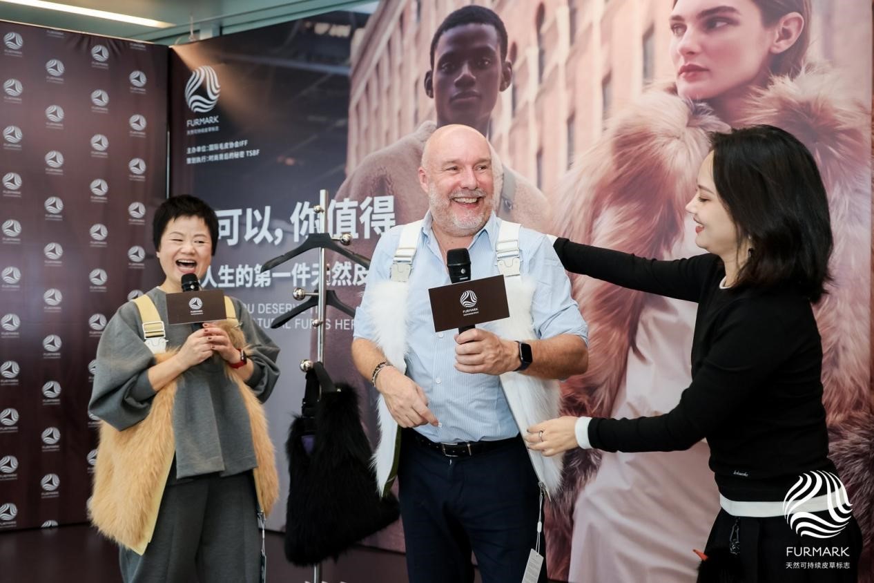 國際毛皮協會IFF定制禮物來襲,是時尚博主們整個愛住的天然皮草單品!