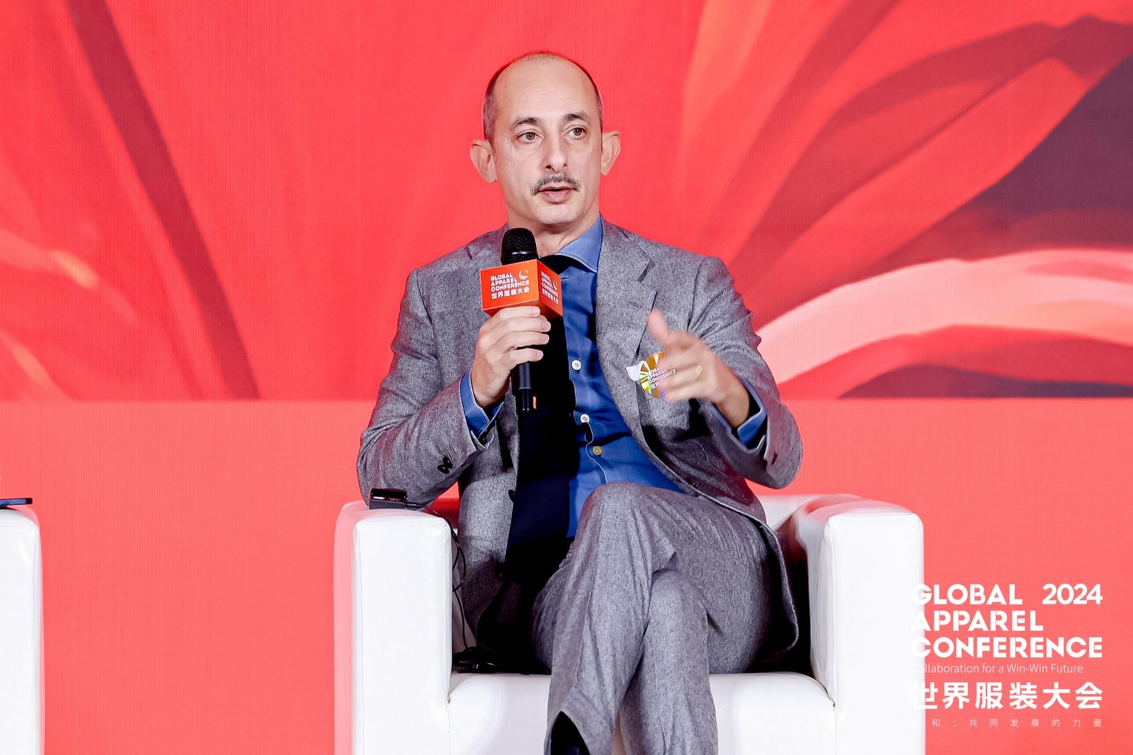 “融和”20個國家和地區(qū)服裝精英,2024世界服裝大會在東莞虎門開幕