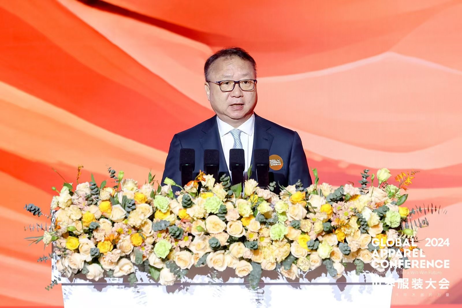 “融和”20個國家和地區(qū)服裝精英,2024世界服裝大會在東莞虎門開幕