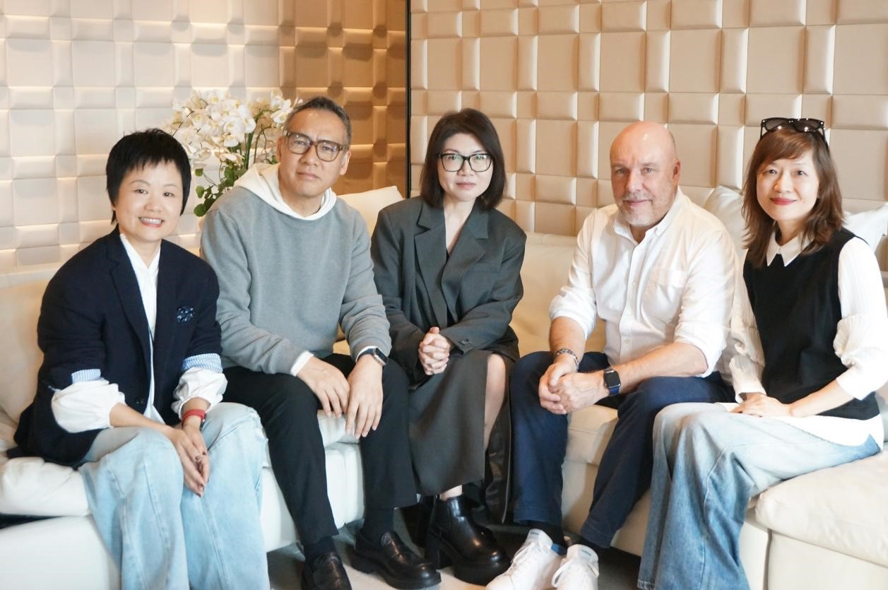 攜手玖姿JUZUI創意總監王陶Taoray Wang 老錢皮草紐約時裝周成新貴