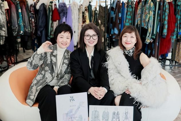 攜手玖姿JUZUI創意總監王陶Taoray Wang 老錢皮草紐約時裝周成新貴