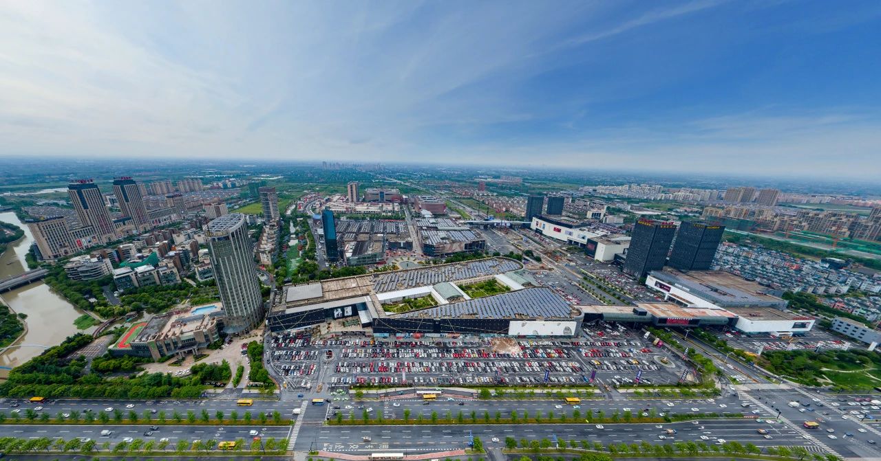 向“心”而生 逐“質”而行 2025海寧中國國際皮革毛皮時裝面輔料展盛大開幕