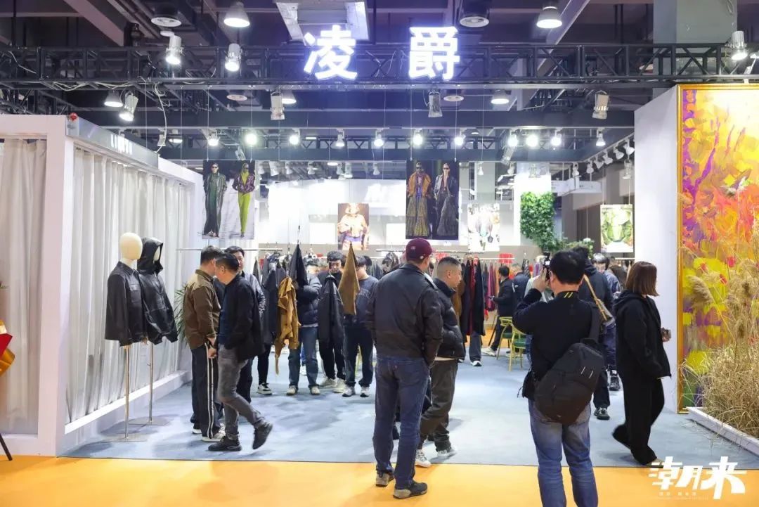 以第二十八屆(2025)“真皮標志杯”設計大賽初賽、潮來·必訂——設計版權交易會、2025海寧優材·新質聯盟聯合展、潮來課堂分享沙龍等系列活動為支點,“海寧時間”再一次撬動千億時尚產業的澎湃動能。