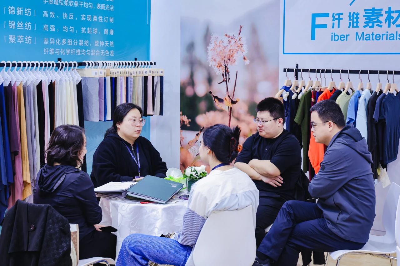 潮涌鵬城,開啟時尚 “超鏈接”丨第30屆FASHION SOURCE時尚之源深圳展、AW25深圳原創時裝周盛大啟幕