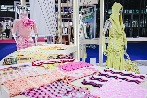 潮涌鵬城,開啟時尚 “超鏈接”丨第30屆FASHION SOURCE時尚之源深圳展、AW25深圳原創時裝周盛大啟幕