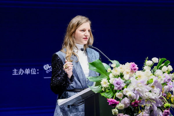 潮涌鵬城,開啟時尚 “超鏈接”丨第30屆FASHION SOURCE時尚之源深圳展、AW25深圳原創時裝周盛大啟幕