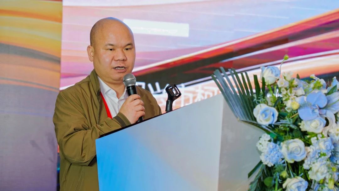 拓展國(guó)內(nèi)市場(chǎng),深化協(xié)同共贏!?2025“絲路柯橋·布滿全球”對(duì)接會(huì)走進(jìn)長(zhǎng)沙