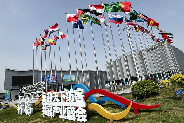 新形勢、新機遇，2025柯橋春季國際紡博會拉開帷幕，全方位展示中國紡織發展的強韌