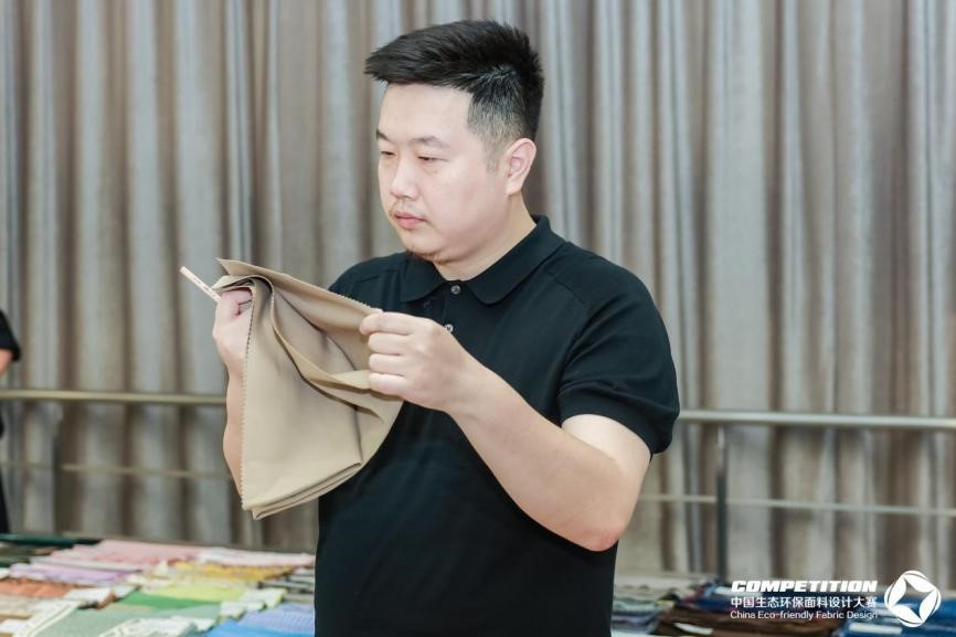 2800款面料“綠動時尚”,2025第八屆中國生態環保面料設計大賽評審會在盛澤舉辦!