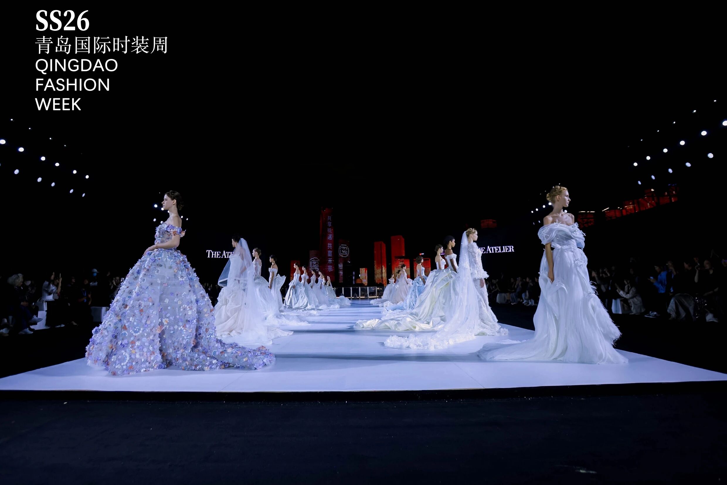 潮涌浮山灣畔 時尚綺夢啟航--2025中國（青島）國際時裝周盛大啟幕！