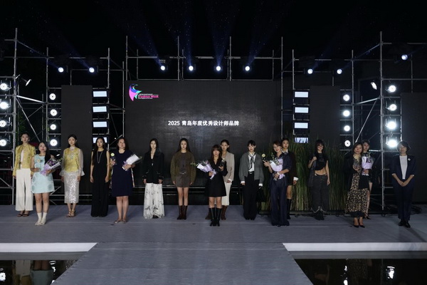 “華秀”璀璨,紡織谷變身老城區時尚秀場