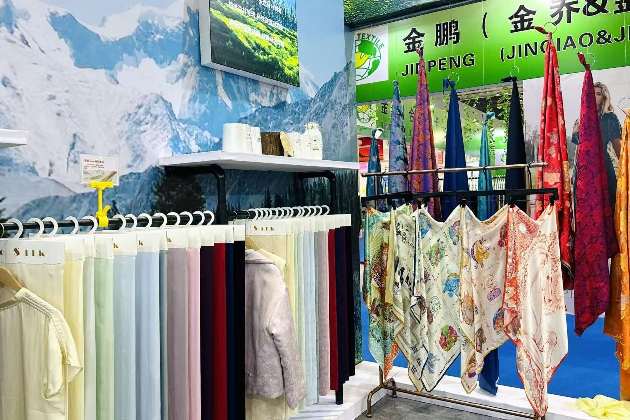 北歐森林邂逅東方織造：匯纖紡織&ldquo;帛桑&rdquo;系列重塑綠色時(shí)尚邊界