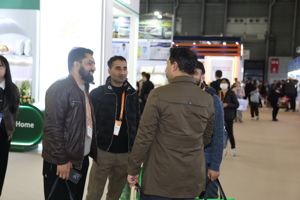 以變應變 打開外貿新天地&mdash;&mdash;第34屆華東進出口商品交易會盛大開幕