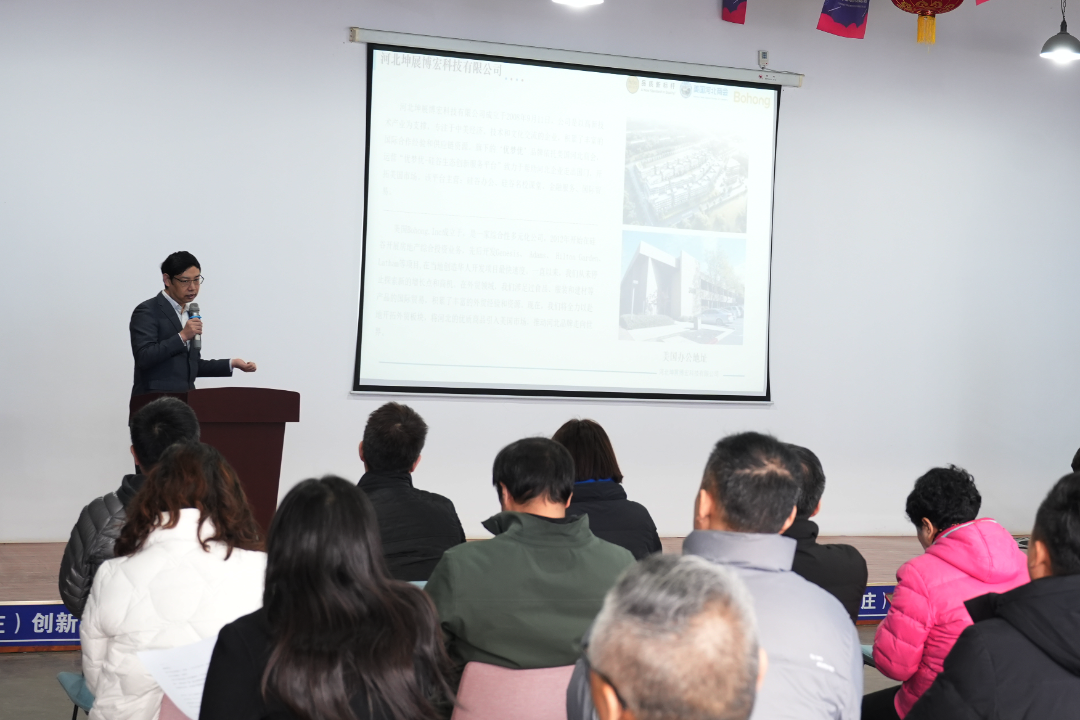 [太陽]驚蟄已到，記得吃梨。&ldquo;梨&rdquo;諧音&ldquo;離&rdquo;，寓意疾病遠離、災禍遠離、不順遠離，保佑自己和家人一整年平平安安、健健康康。