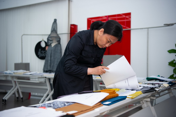 以人才培育為行業注入持久驅動力！第十一屆十佳紡織面料設計師評審會于柯橋舉行