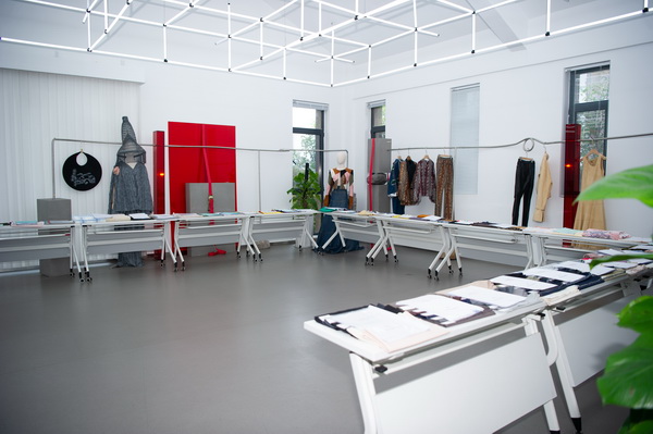 以人才培育為行業注入持久驅動力！第十一屆十佳紡織面料設計師評審會于柯橋舉行